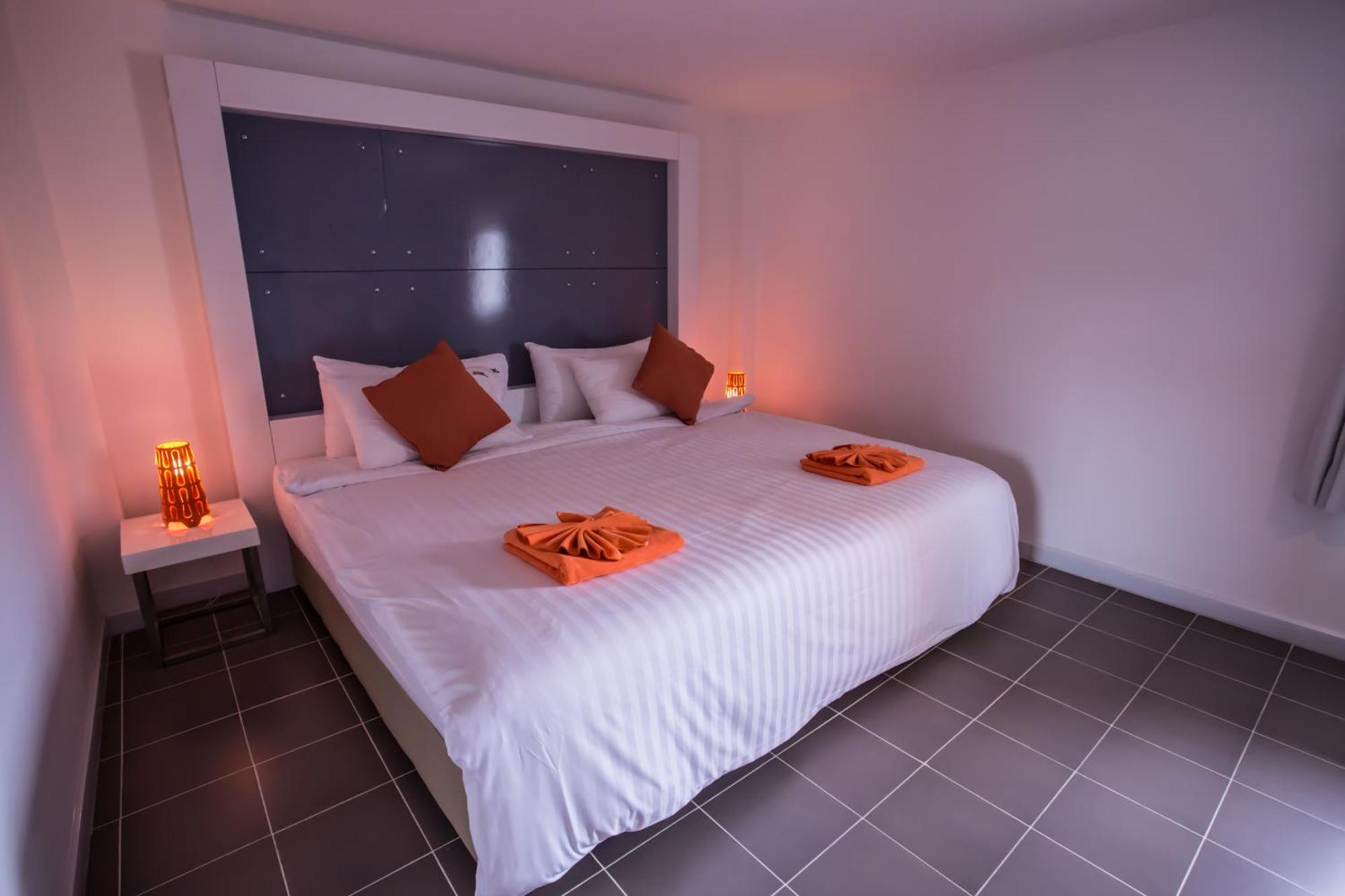 The Original Orange Hotel Nakhon Si Thammarat Quarto foto