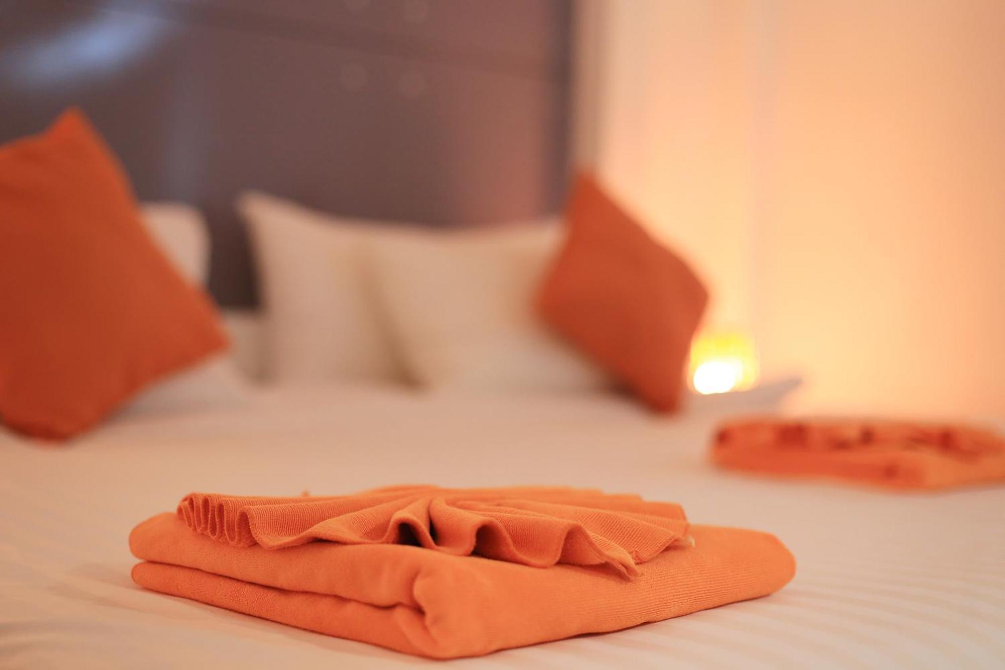 The Original Orange Hotel Nakhon Si Thammarat Quarto foto