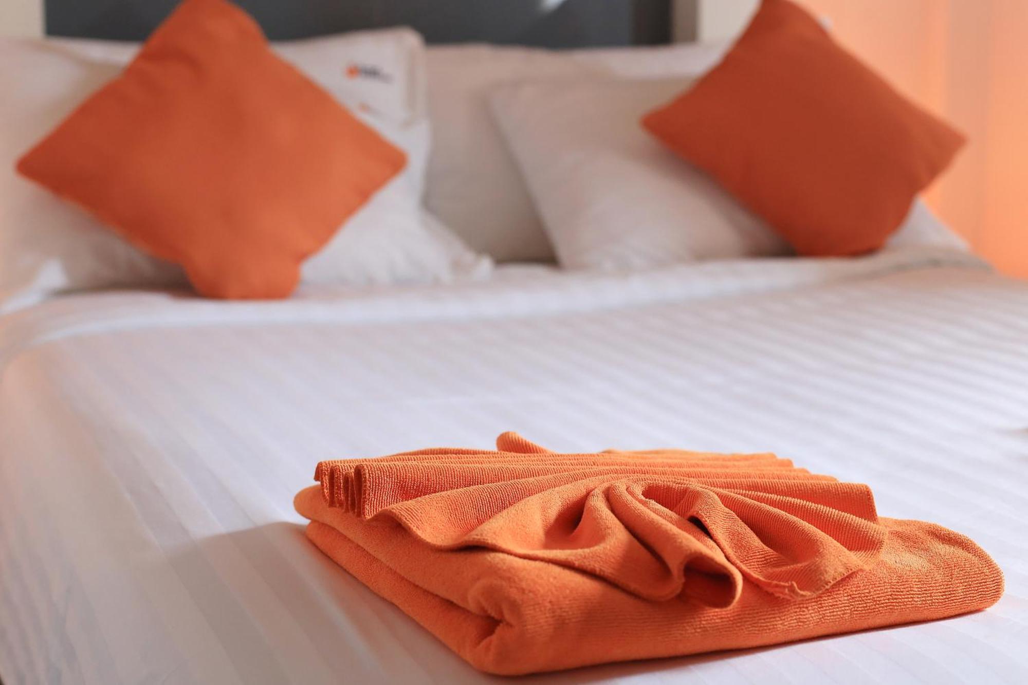 The Original Orange Hotel Nakhon Si Thammarat Quarto foto